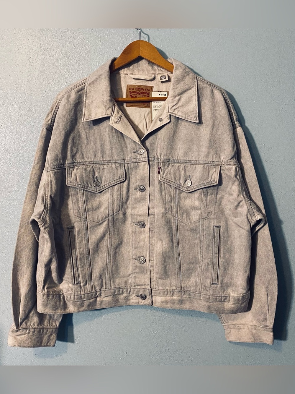 NWT Levi’s 90s Trucker Jean Jacket